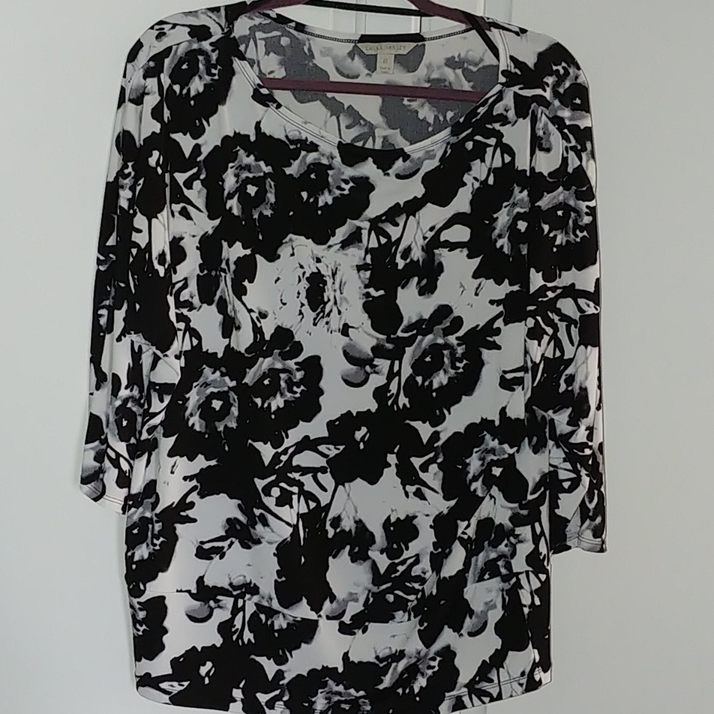 Women's Size 1X Knit Top Laura Ashley
